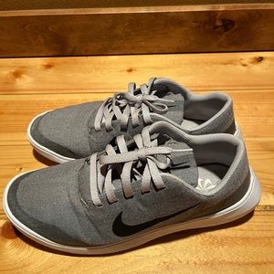 Men’s Nike Golf Shoes Size 11